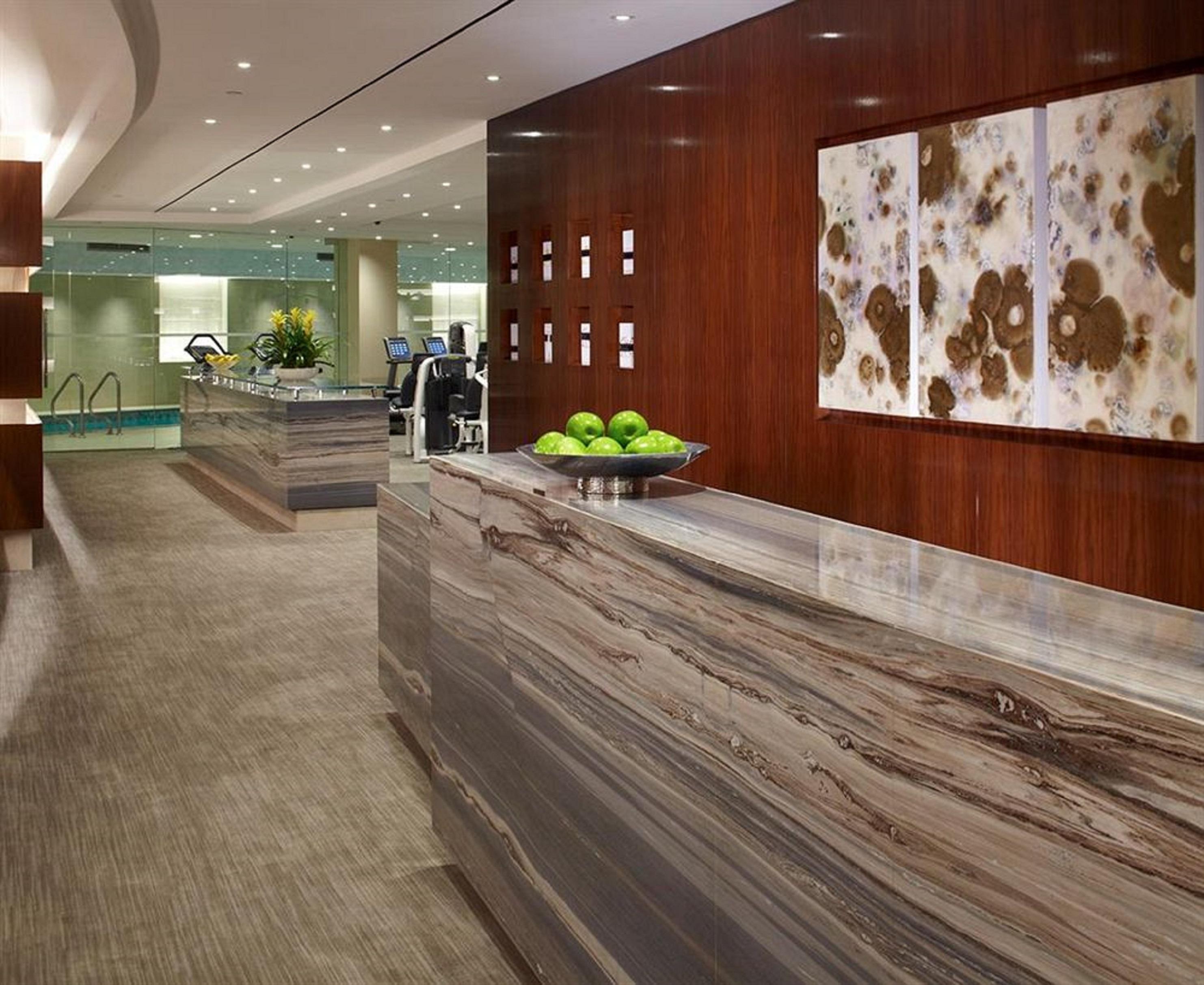 Trump International New York Ngoại thất bức ảnh The interior of the club