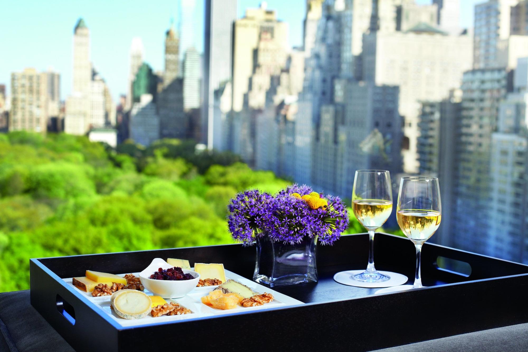 Trump International New York Ngoại thất bức ảnh The Terrace at the Mandarin Oriental New York